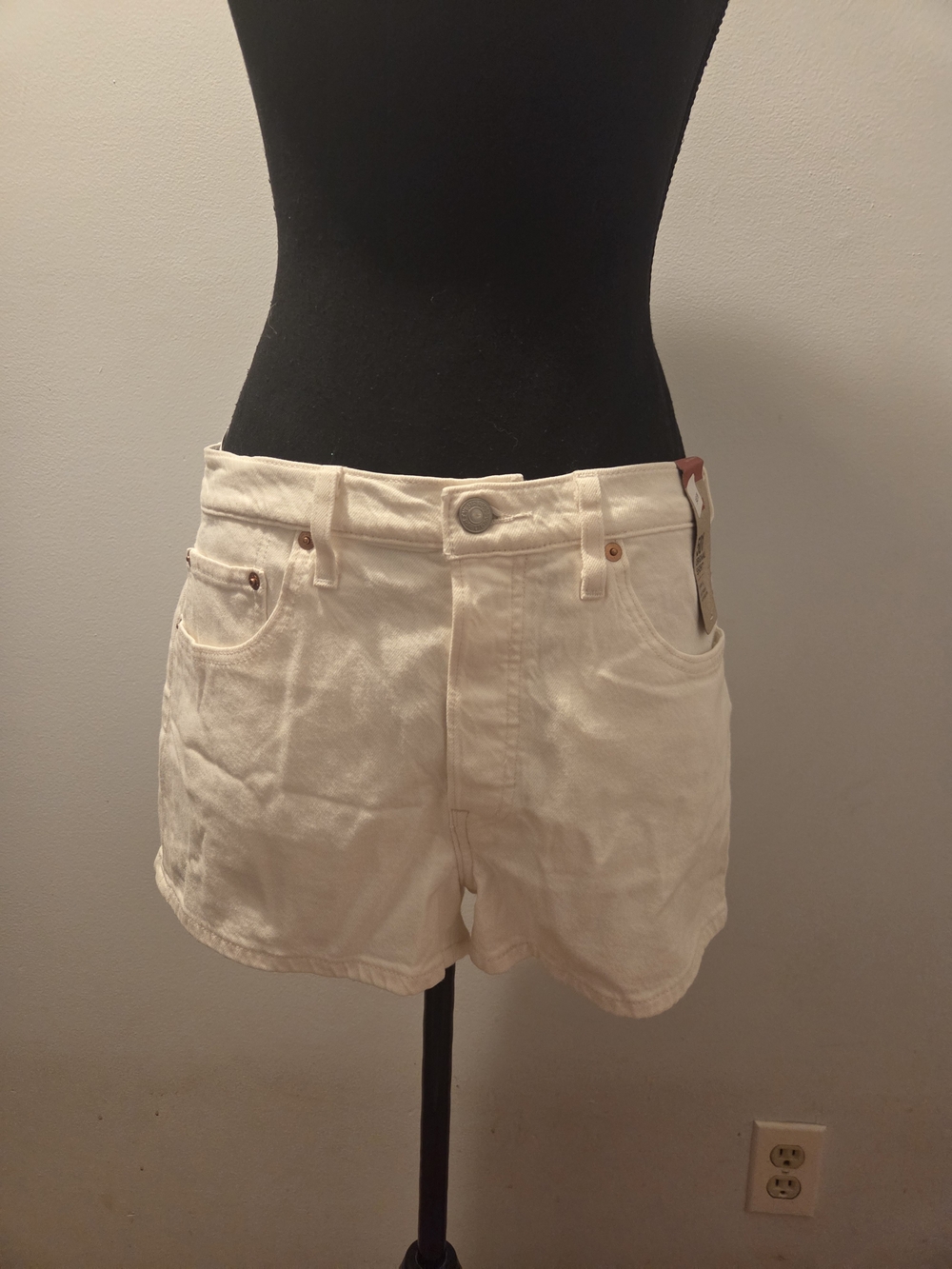 Levi's Cream High-Rise Denim Shorts